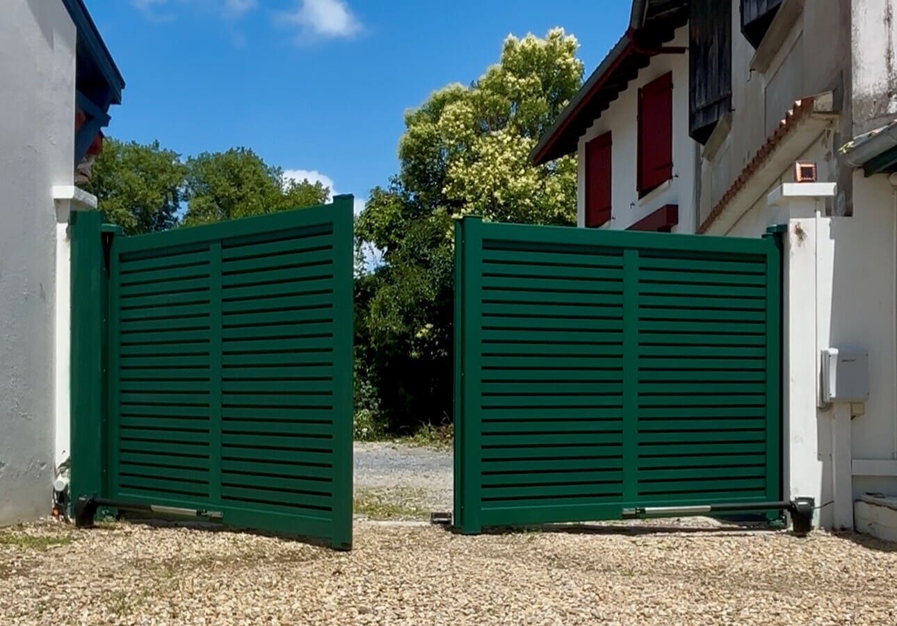 portail double vantaux cote basque landes particulier